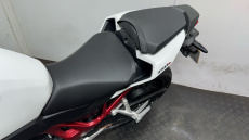 Honda CB750 Hornet (25MY)